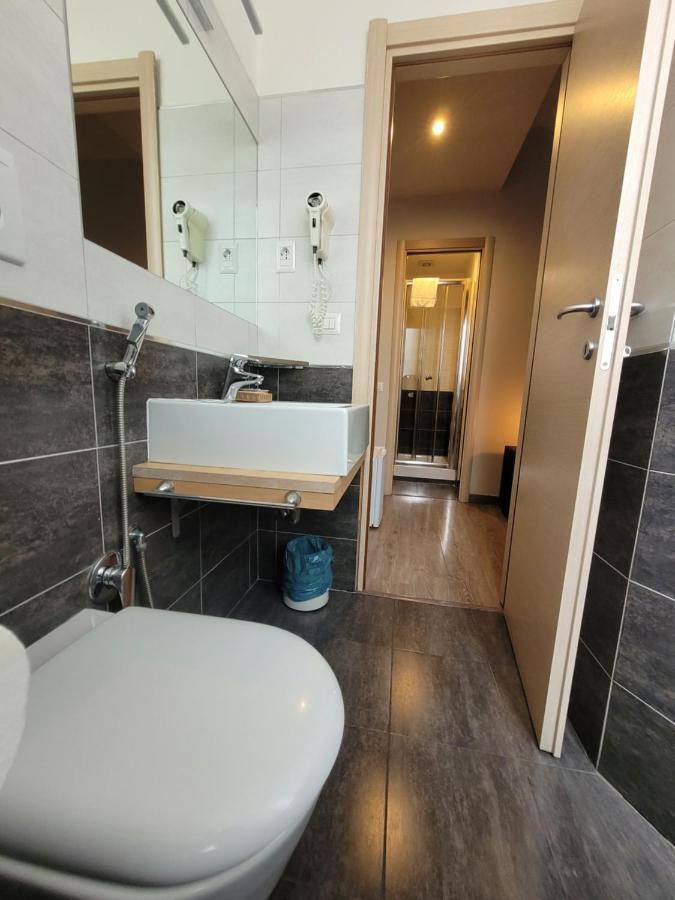 Romantic Dreams Sistina Guest House Rome Exterior photo