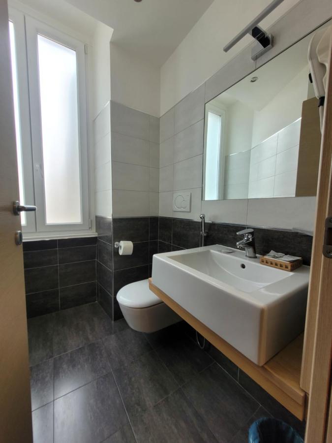 Romantic Dreams Sistina Guest House Rome Exterior photo